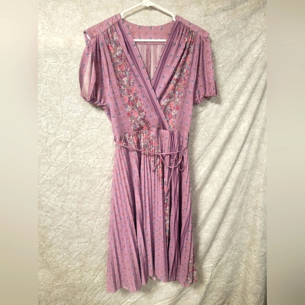 Vintage purple floral faux wrap dress 70s 80s true vintage S/M